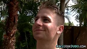 סטרייט מקבל זרע מבולגן אחרי סשן 69 אינטנסיבי אמטור ב-HD