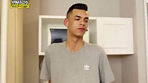 consolando meu amigo hetero com um boquete quente