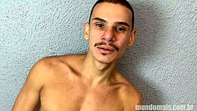 Pięciu głodnych facetów pragnie dzikiego seksu! 😈