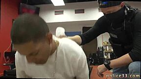 南アフリカの強盗容疑者がハードコアゲイスリーサムに捕まる