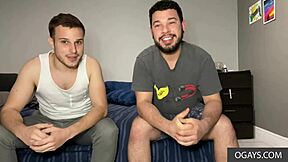 रूममेट्स जेस अवलॉन और ब्रायन रेबल डॉर्म वेबकैम पर इंटेंस गे सेक्स में डूबते हैं