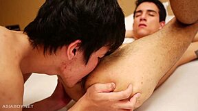 ¡Wow, jóvenes de 18+ Nour y Thomas van a pelo tan calientes!