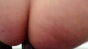 ¡Mierda, monstruo negro enorme machacando mi culo duro!