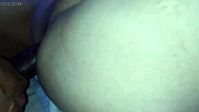 رجل أسود كبير الزب ينيك مؤخرتي خلفي، يحشي عميق، ويقذف على شعري