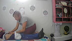 Min nysgjerrige hetero venn prøver det ut del 1