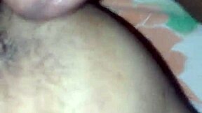 大きなチンポ、アマチュア生セックスの雰囲気を見てみろ