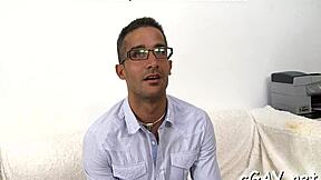 Σοφιστικέ homo κορίτσι απολαμβάνει άγρια πίπα και πρωκτικό ξεροκόμματο με κρέμα