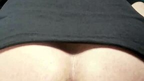 Djup dildolek i tight anal soloseans