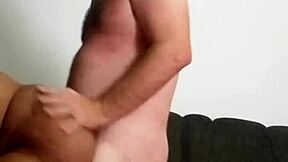 Sex s tlustým velkým ptákem v transvestitním převleku anální