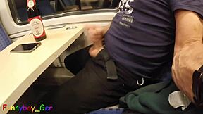 尝试在行驶火车上第三次射精前被打断