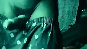 टीन्स लड़के नाइट कैम पर मजा कर रहे पकड़े गए