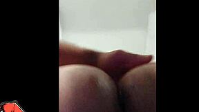 Amateur latin seksi naik bareback di tangga dengan blowjob panas di scene trailer mentah