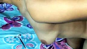 Un po' di divertimento BDSM 18+ con vicino sottomesso oliato... così caldo!