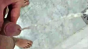 ميجاندو غوستوسو نو بانيو مع توينك برازيلي لطيف