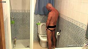 Wow, gay resortoví kluci se divoce baví v epizodě 1!