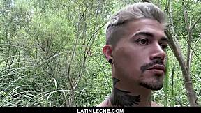 LatinLeche - Tetovirani Štud Jebe Seksi Latina Na Prostem!